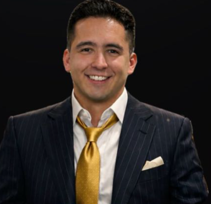 Diego Vaquero — Financial Professional